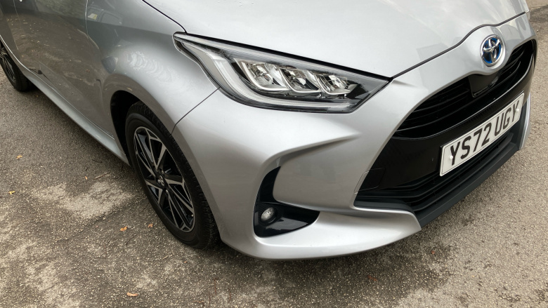 Toyota Yaris 1.5 Hybrid Design 5dr CVT Hybrid Hatchback